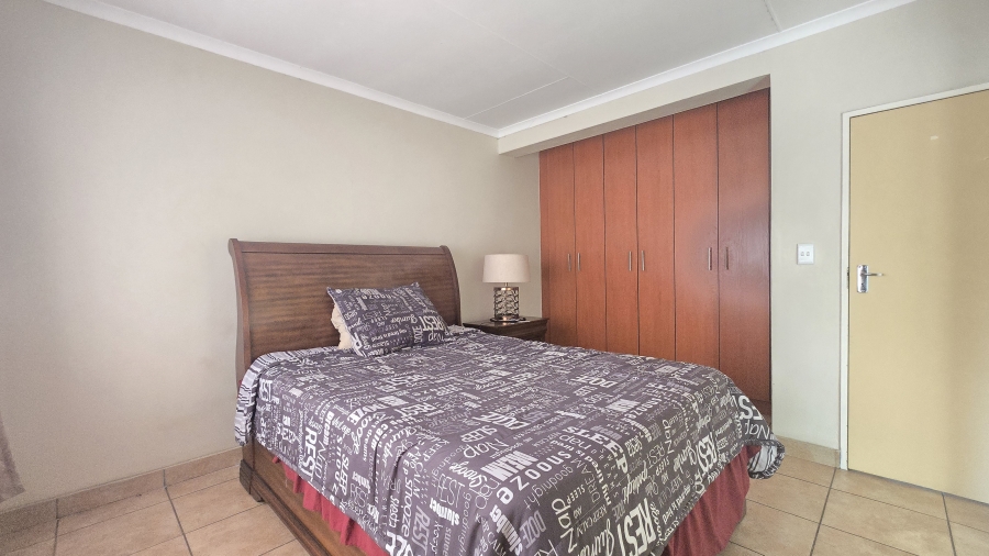 3 Bedroom Property for Sale in Waterval East North West